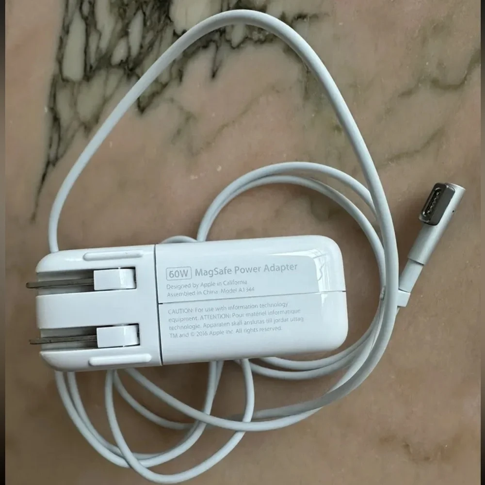 Apple 60W Magsafe 2 Power Adapter.